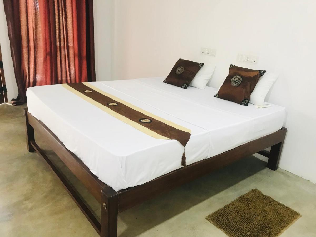 The Wild Culture Hotell Sigiriya Exteriör bild