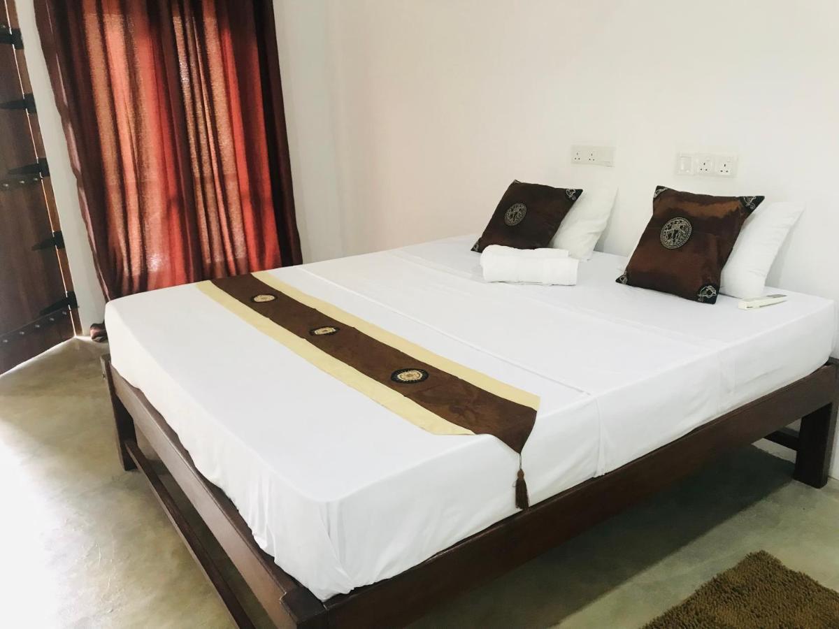The Wild Culture Hotell Sigiriya Exteriör bild