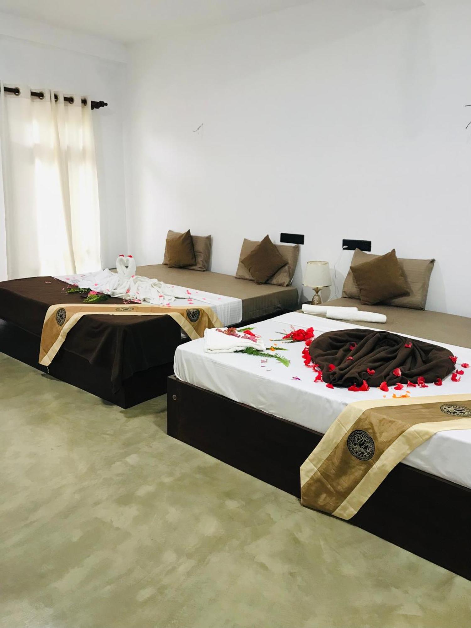 The Wild Culture Hotell Sigiriya Exteriör bild